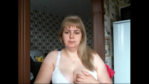 lady cute cat29 online show from 16, 9, 2025