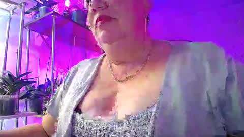 Lady Gloria online show from 27, 10, 2025