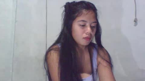 Snapshot of lady_krisha chatting on 18, 12, 2025 lady_krisha online show from 18, 12, 2025