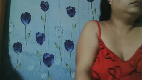 lady_love063 online show from 6, 1, 2025