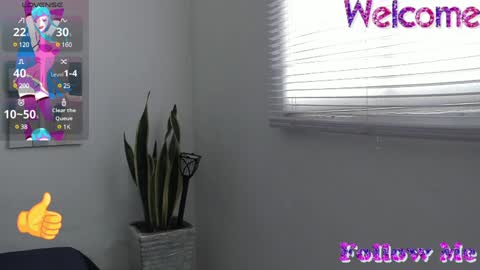 Lady Miss online show from 7, 12, 2024