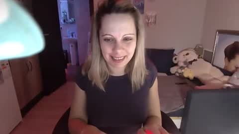 lady_smile69 online show from 12, 2, 2025