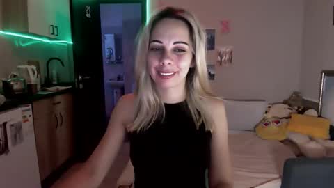 lady_smile69 online show from 9, 9, 2025