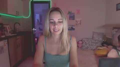 lady_smile69 online show from 7, 10, 2025