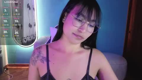 Lady Violet Bridgerton online show from 23, 9, 2025