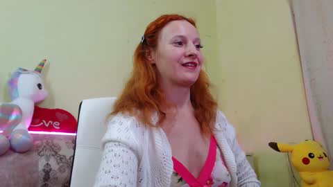 Sima Ladybigsmile online show from 9, 2, 2025
