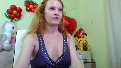 Sima Ladybigsmile online show from 5, 3, 2025