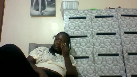 lindah32 online show from 8, 1, 2025