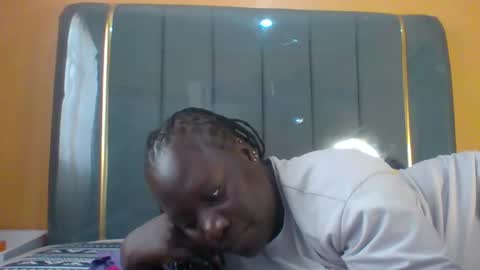 lindah32 online show from 1, 10, 2025