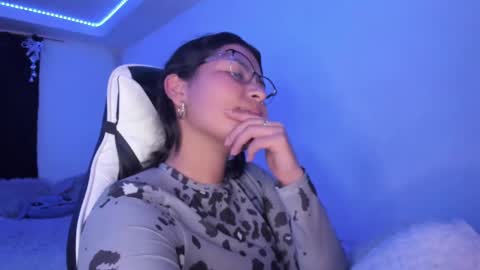  Lady  online show from 8, 12, 2024