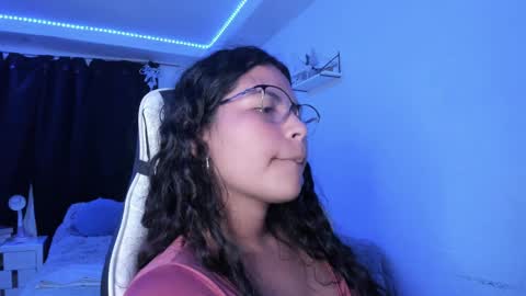  Lady  online show from 13, 12, 2024