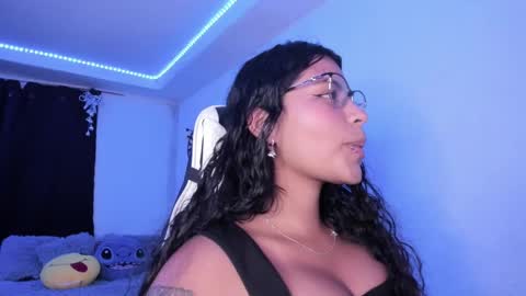  Lady  online show from 25, 12, 2024