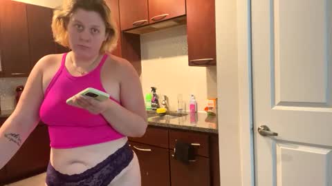 ladycooks23 online show from 25, 9, 2025