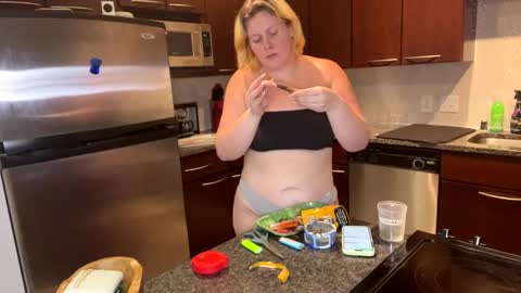 ladycooks23 online show from 29, 9, 2025
