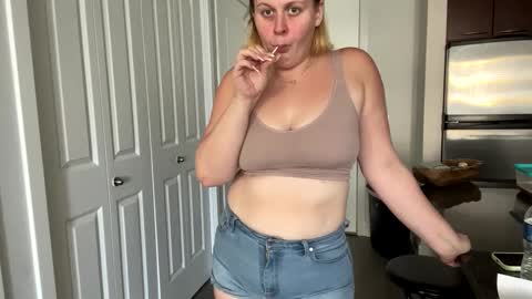 ladycooks23 online show from 1, 10, 2025