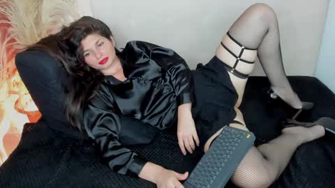  Danna................. online show from 24, 1, 2025