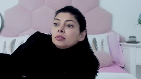 Lia online show from 28, 1, 2025