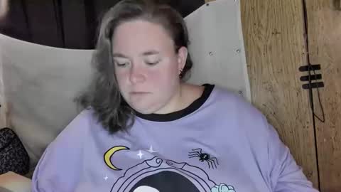 Snapshot of ladylynn13 chatting on 17, 11, 2025 LadyLynn13 online show from 17, 11, 2025