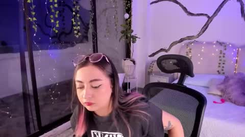 Lady  online show from 8, 11, 2025