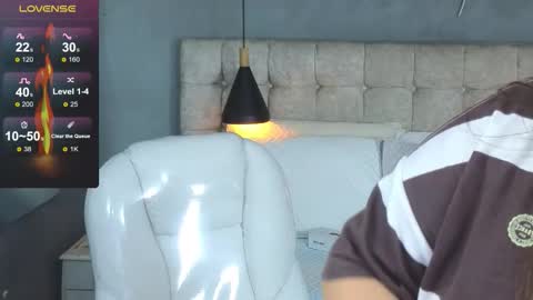 Snapshot of laia_and_aloby chatting on 14, 11, 2025 online show from 14, 11, 2025