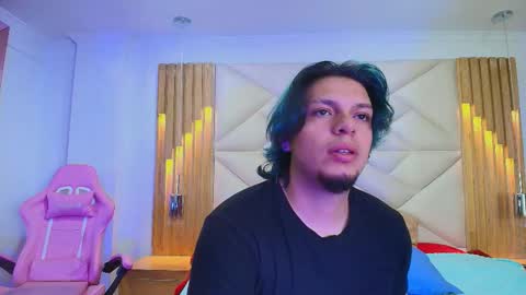 laia_and_damian online show from 9, 10, 2025