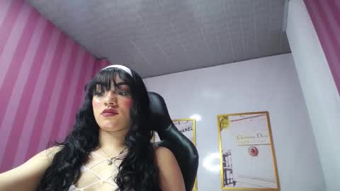 Laia online show from 18, 2, 2025