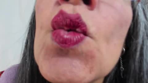 Lailacastillo online show from 14, 12, 2025