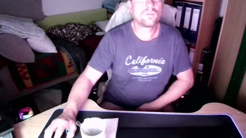 Snapshot of lala680 chatting on 18, 12, 2024 Leonidas online show from 18, 12, 2024