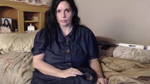 Naomi Rose online show from 18, 11, 2025