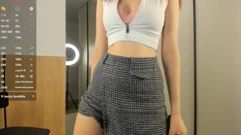 Julia online show from 17, 10, 2025