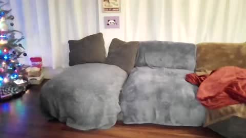 LALOVE99 online show from 18, 12, 2025