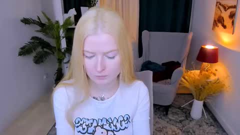 Snapshot of laly_peach chatting on 7, 3, 2026 Laly online show from 7, 3, 2026