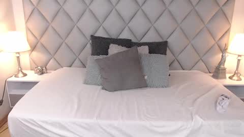 Snapshot of lalycastro chatting on 16, 2, 2025 Laly Castro online show from 16, 2, 2025