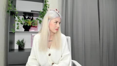 Erika online show from 22, 9, 2025