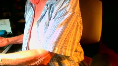 Snapshot of lamarbrazil chatting on 2, 12, 2025 lamarbrazil online show from 2, 12, 2025