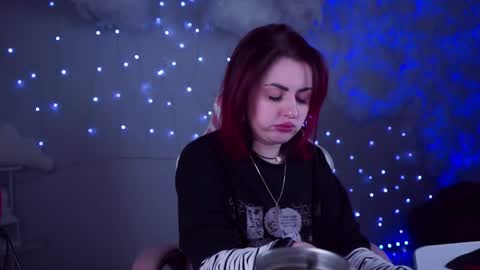 just call me Lana  and her security online show from 12, 3, 2025