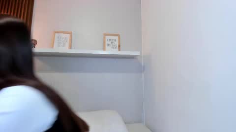 Lana     igauroraaaaaaaaa 1 online show from 19, 10, 2025