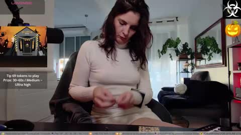 Lana The Virus online show from 27, 10, 2025