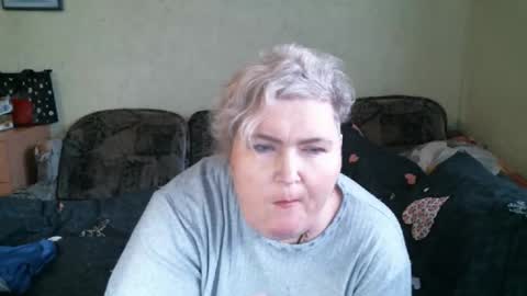 lanacat555 online show from 9, 11, 2025