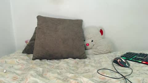 lanarave online show from 14, 2, 2025