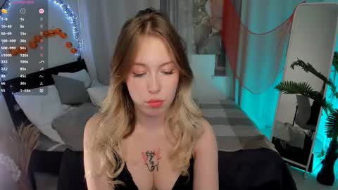 Lana online show from 27, 10, 2025