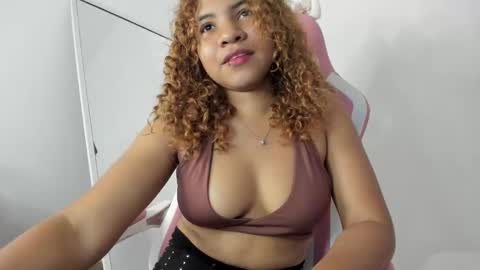 Snapshot of lanarouse1 chatting on 25, 1, 2025 Lana online show from 25, 1, 2025