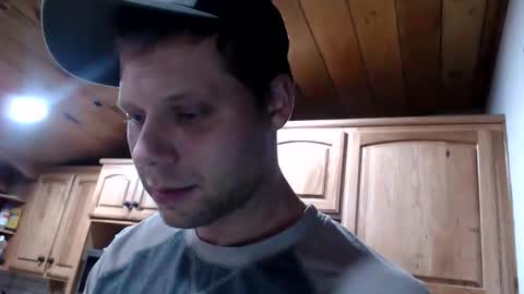 Snapshot of lancehardin chatting on 24, 11, 2025 Lance online show from 24, 11, 2025