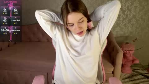 Snapshot of land_of_sweets chatting on 28, 11, 2025 land_of_sweets online show from 28, 11, 2025