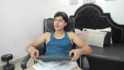 landercruz online show from 10, 10, 2025