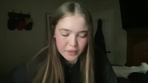 lanelizzie348 online show from 7, 4, 2026