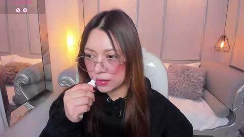 Snapshot of lanna18_ chatting on 8, 10, 2025 Lanna online show from 8, 10, 2025