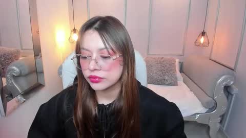 Snapshot of lanna18_ chatting on 14, 10, 2025 Lanna online show from 14, 10, 2025