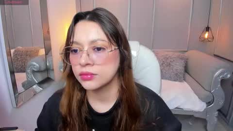 Snapshot of lanna18_ chatting on 21, 11, 2025 Lanna online show from 21, 11, 2025