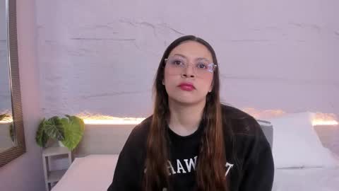 Snapshot of lanna_18_ chatting on 11, 3, 2026 Lanna online show from 11, 3, 2026